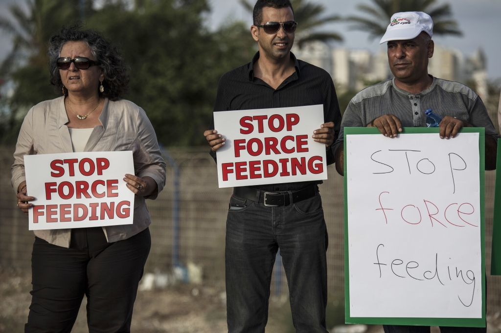 Palestinian Hunger Striker Loses Consciousness Testing Israel's 'Unethical&#39 Force Feeding Law