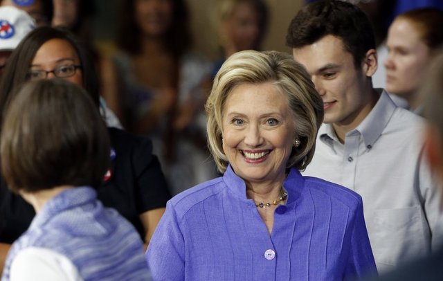 Clinton to propose $350 billion college affordability plan