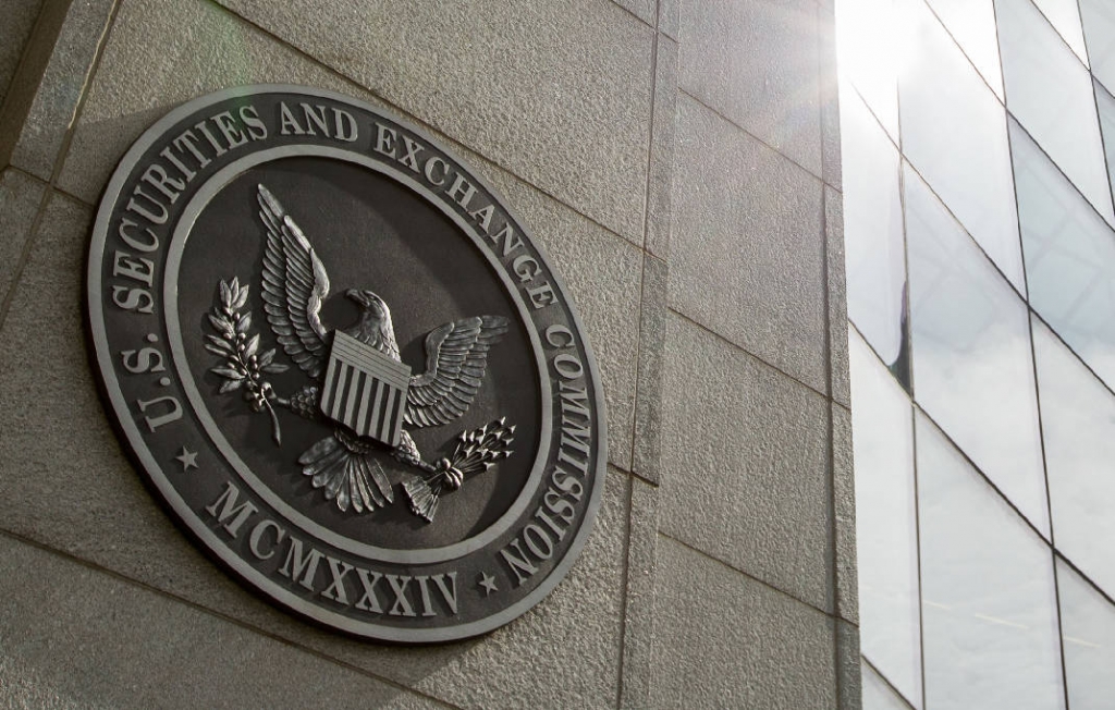 SEC expected to pass pay ratio rule despite complaints about costs