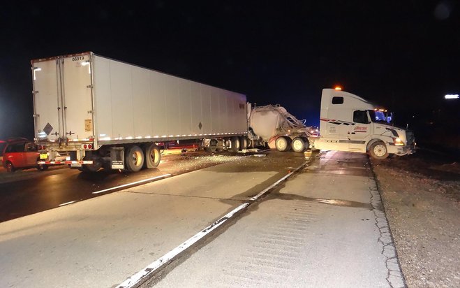 Truck driver killed in semi collision on I-43 in Dodge County