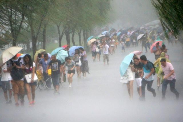 Typhoon Soudelor kills two in Taiwan