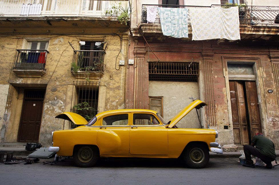 Yellow car in Havana