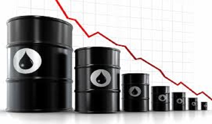 Oil prices slump to sixandhalfyear low