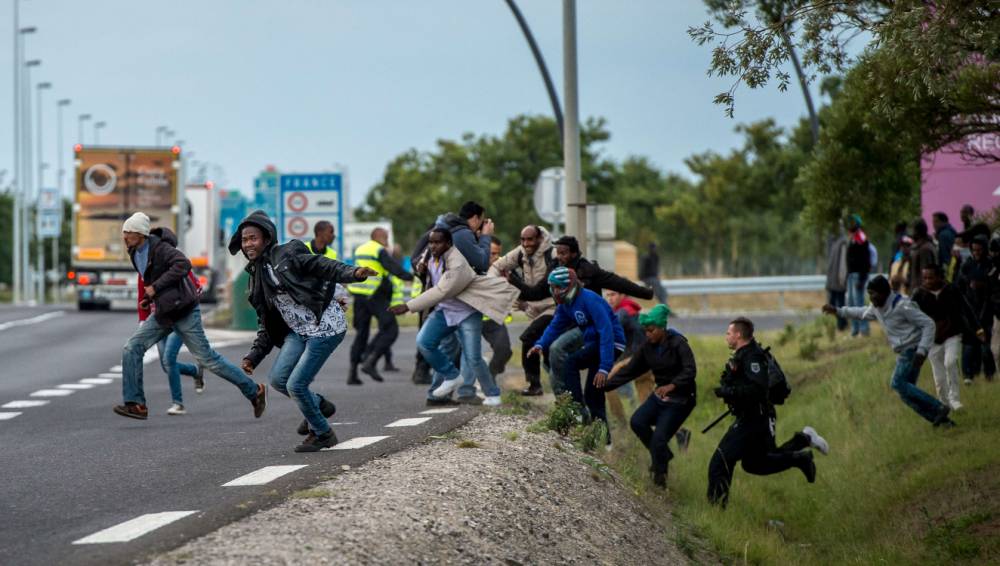 039;Seven out of ten migrants make it through Channel Tunnel&#039, says police chief