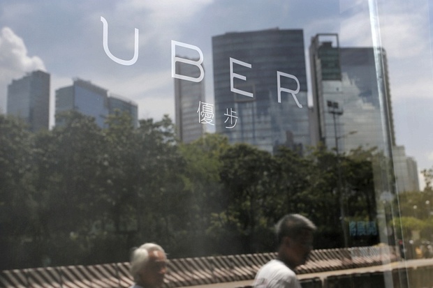 Uber seen reaching $10.8 billion in bookings in 2015: fundraising presentation