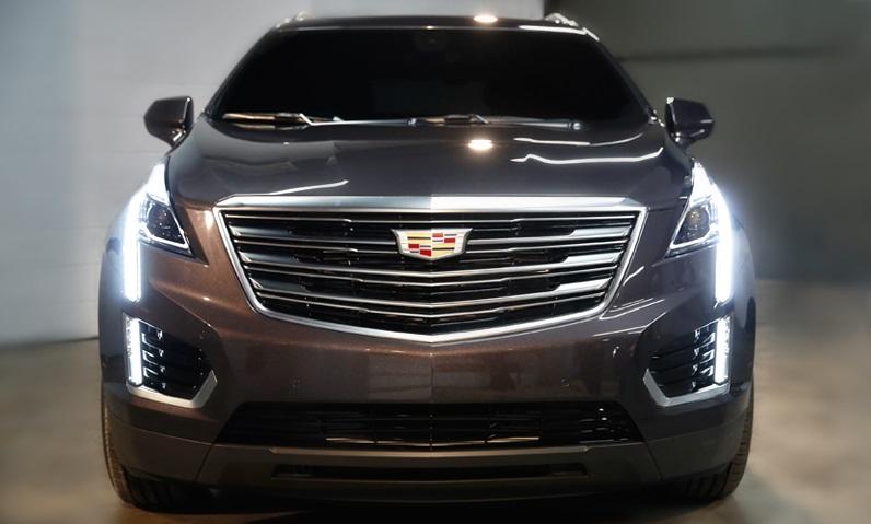 Cadillac XT5 previewed image