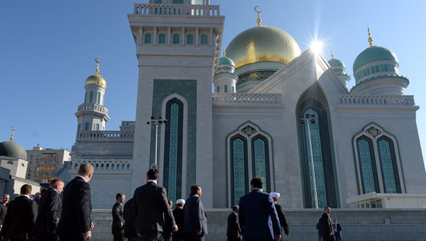 One of Europe's Biggest Mosques to Open in Moscow