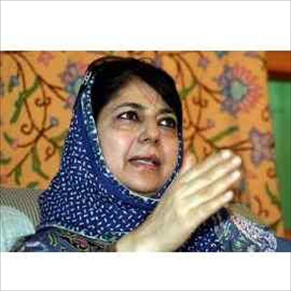 Mehbooba welcomes Border peace resolution