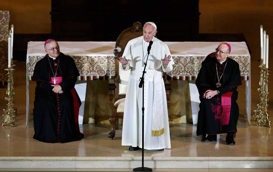 Pope meets victims of priest abuse on last day of US visit