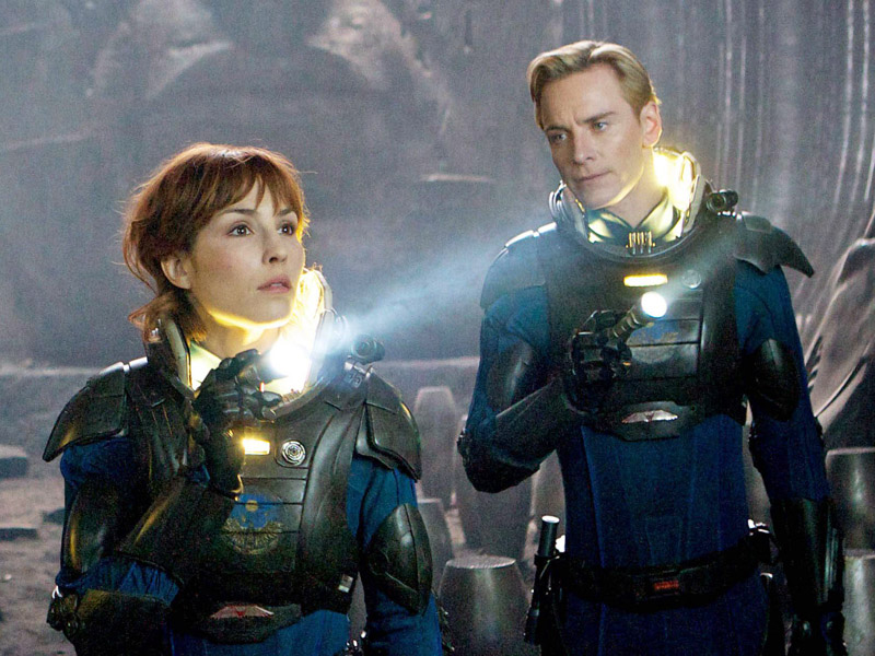 Noomi Rapace and Michael Fassbender in 'Prometheus&#039