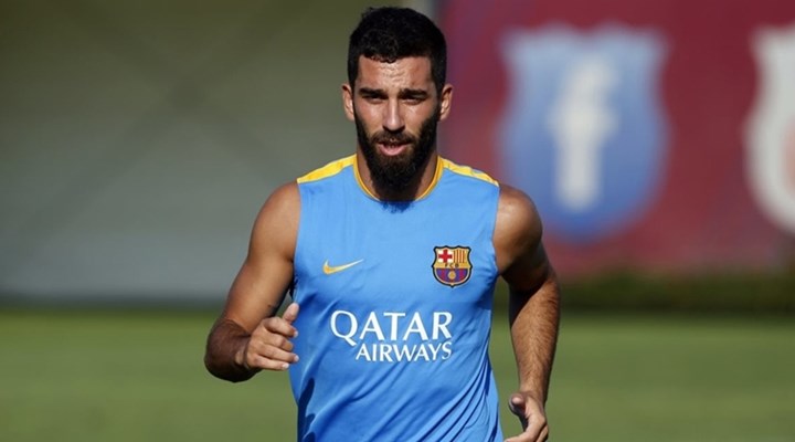 FIFA vetoes Barcelona wish to register Arda Turan in place of Rafinha