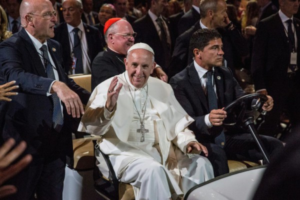 Pool  AFP  Andrew Burton Pope Francis arrives to lead mass at Madison Square Garden