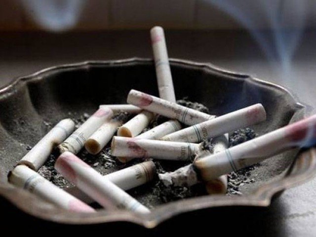 Risk decreases as time elapses after smokers quit