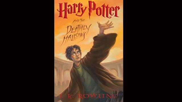 Harry Potter and the Deathly Hallows book cover