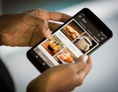 Starbucks mobile ordering now blankets the U.S., with coverage in San