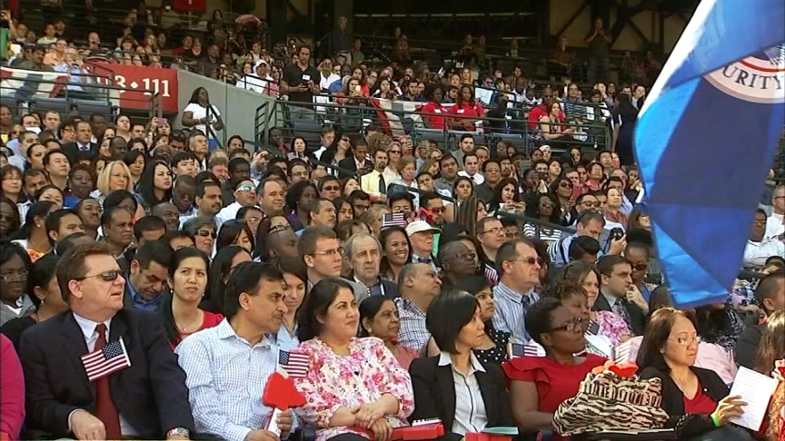 Turner Field hosts large naturalization ceremony