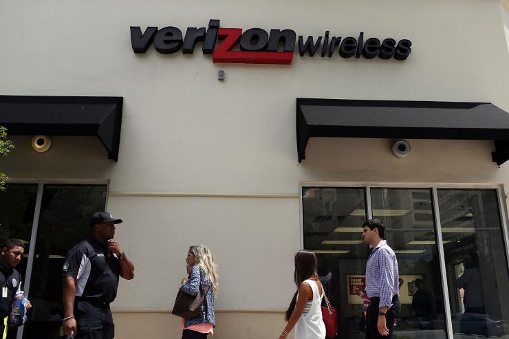 Verizon will be the first U.S. carrier to offer roaming in Cuba.                    Joe Raedle  Getty Images