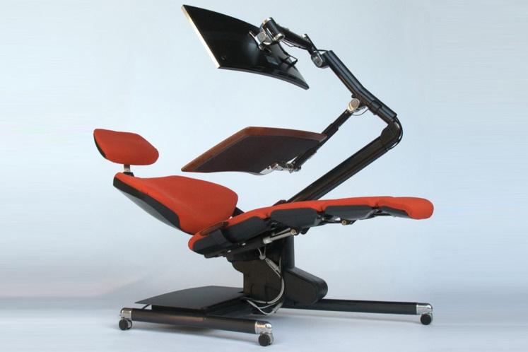 Altwork Station puts you in a position to work