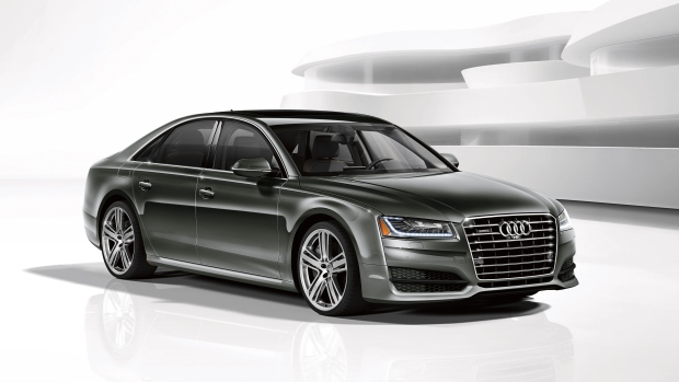 Audi 2016 A8 L 4.0T Sport Model