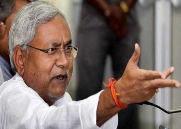 Bihari or'bahari, Nitish Kumar asks voters