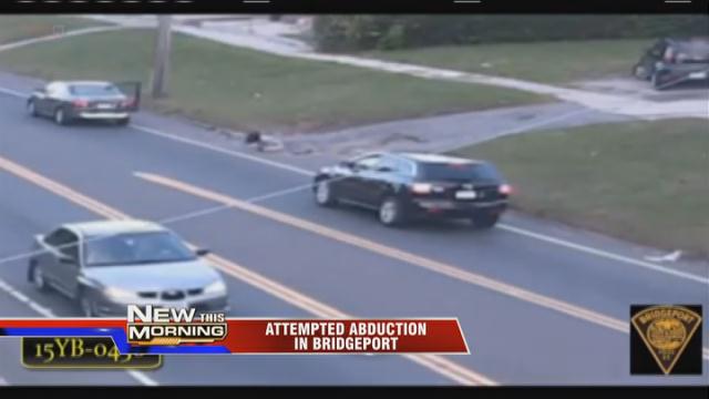 Video: Possible kidnapping victim jumps out of car