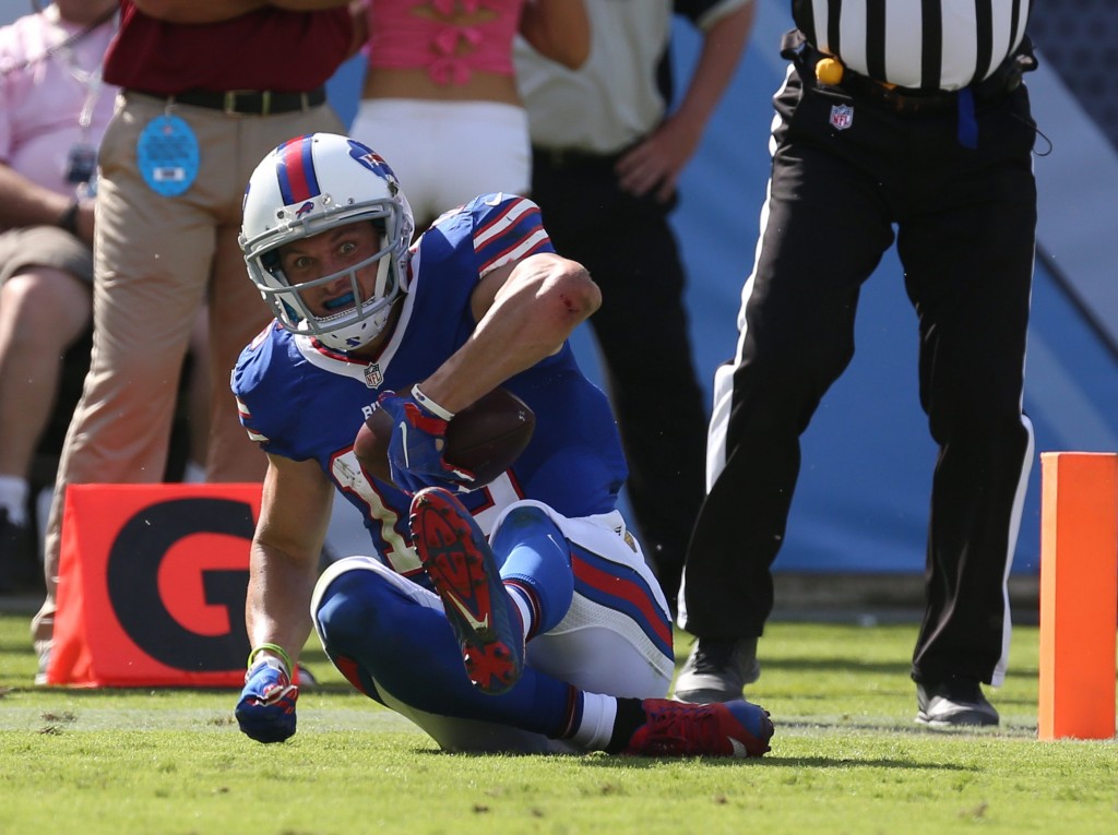 Buffalo Bills wide receiver Chris Hogan catches the game-winning touchdown from Tyrod Taylor