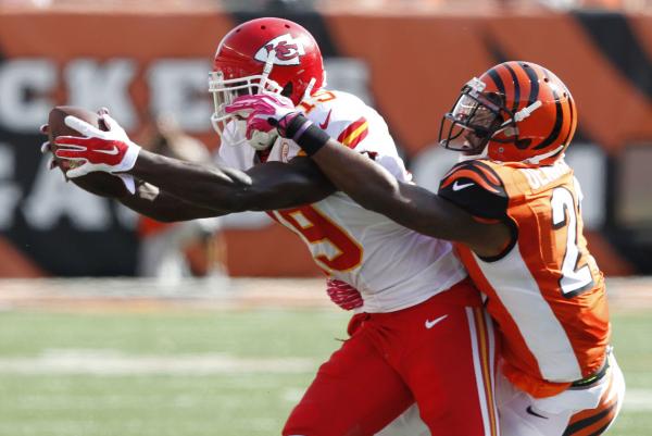 Kansas City Chiefs roster news 2015 Jeremy Maclin suffers concussion in loss