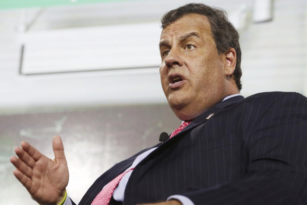 Chris Christie kicked out of Amtrak’s quiet car