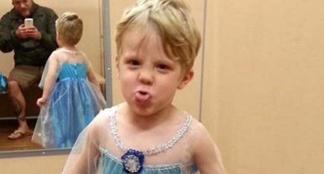 Awesome Father Lets His Son Dress As Elsa From Frozen For Halloween -- But