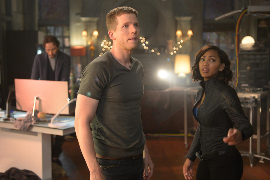 Daniel London Stark Sands and Meagan Good Minority Report