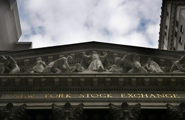 Global Stocks Decline as Concerns Over China Continue