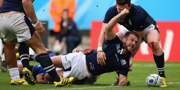 Greig Laidlaw scores the game-winning try for Scotland against Samoa