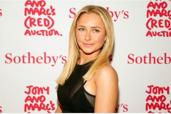 Actress Hayden Panettiere is voluntarily seeking professional help at a treatment center while battling postpartum depression. The 26-year-old actress gave birth to her daughter in December 2014