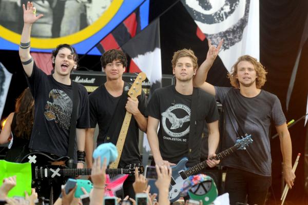 5 Seconds of Summer to stop in KL for 'Sounds Live Feels Live' concert in 2016