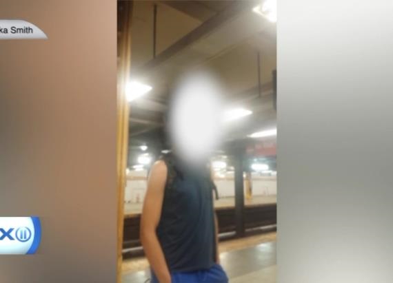 Woman Confronts Catcaller on NYC Subway