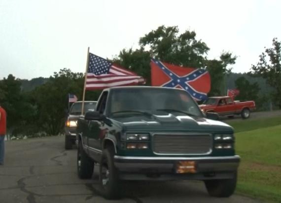 Hundreds Rally for Confederate Flag