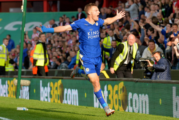 Jamie Vardy celebrates scoring Leicester City's equaliser at Stoke