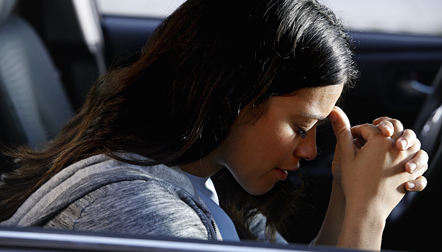 Gina Rodriguez as Jane Villanueva in Jane the Virgin's Season 2 premiere