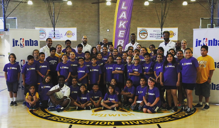 Jr. Lakers tip off 2015-16 Jr. NBA Week