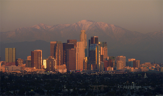 Los Angeles orders quake retrofit for many older buildings