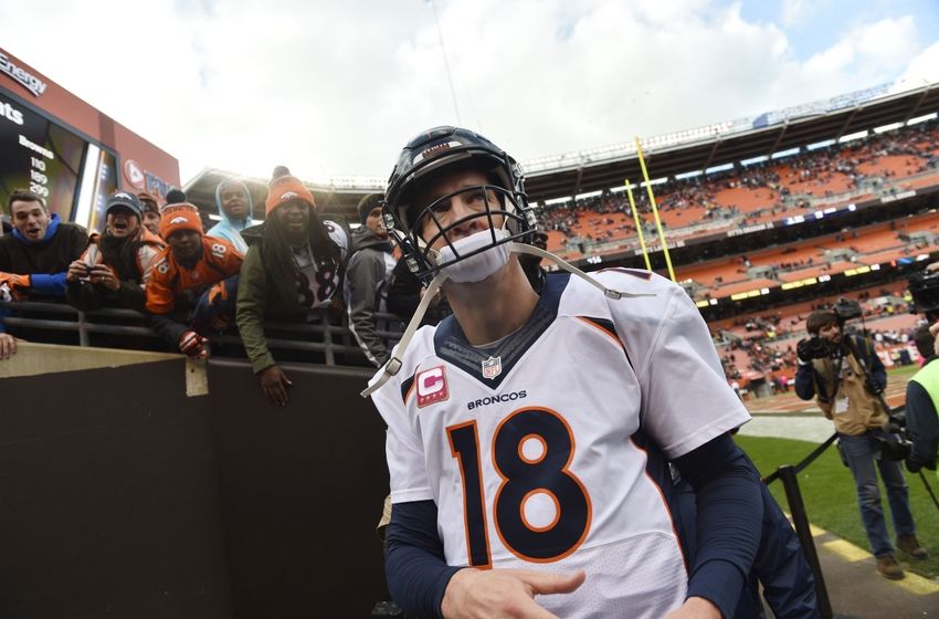 Watch Broncos QB Peyton Manning pancakes Donte Whitner