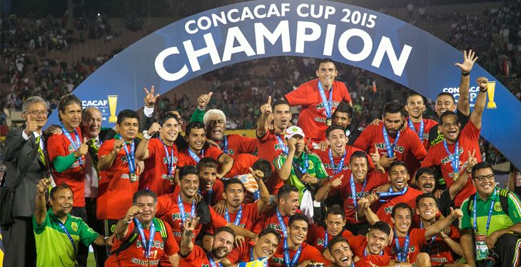 Mexico celebrates after defeating the USA to win the CONCACAF Cup