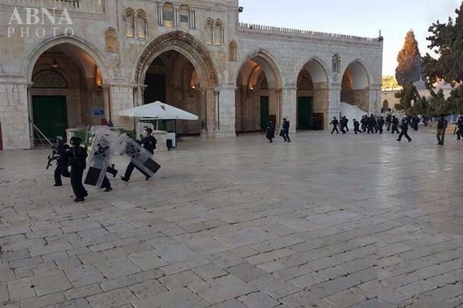 New clashes at Al-Aqsa mosque compound