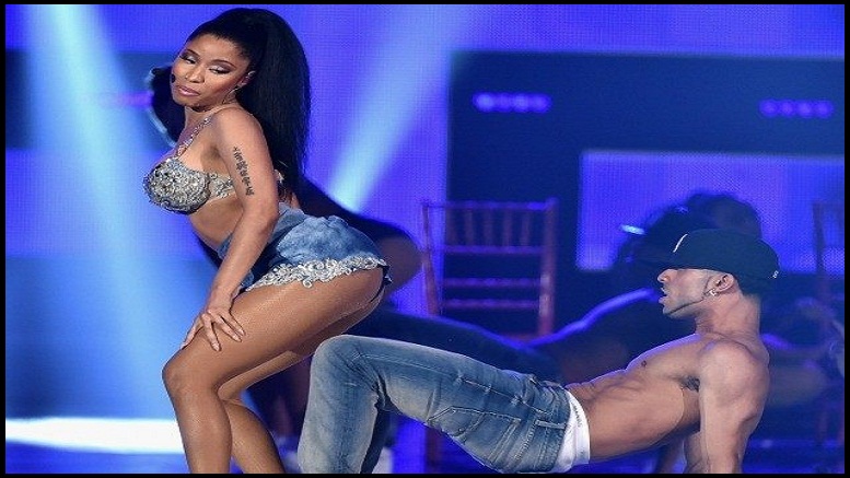 Nicki Minaj Slams Miley Cyrus