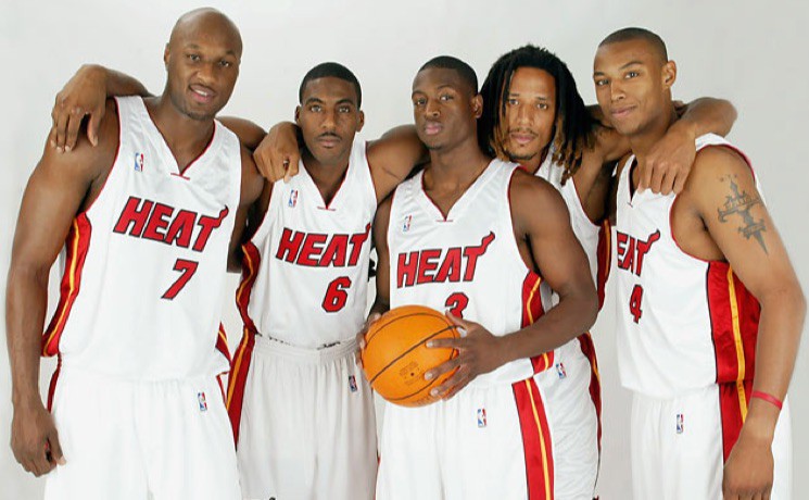 Odom left with member of the 2003-04 Miami Heat