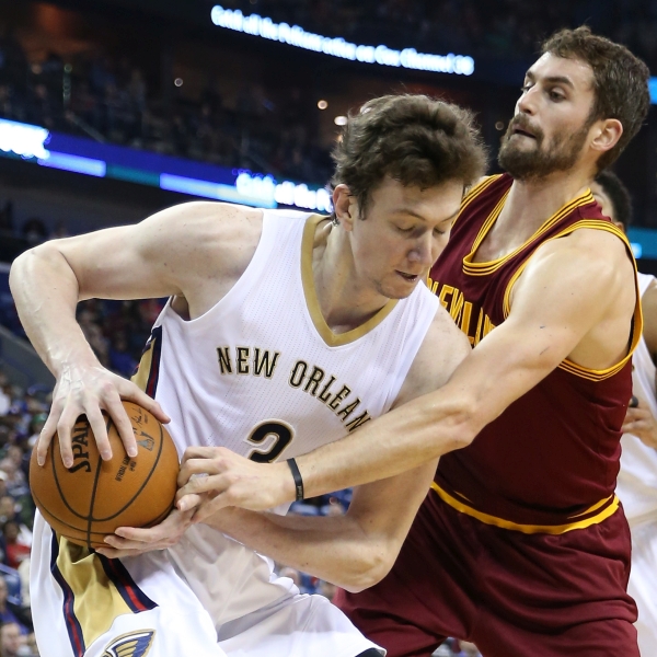 New Orleans Pelicans RUMORS: Omer Asik May Be Back For Season Opener?