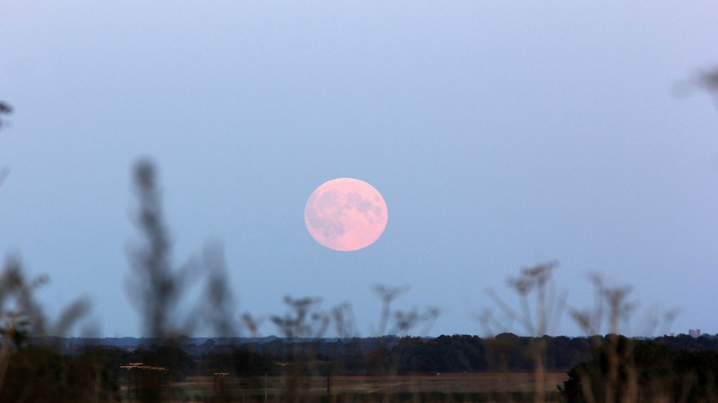 Rare 'supermoon' eclipse to unfold Sunday night