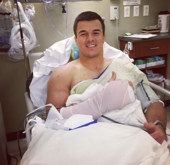 Washington's Kerrigan fractures hand