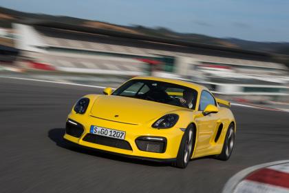 Porsche Cayman GT4- front cornering