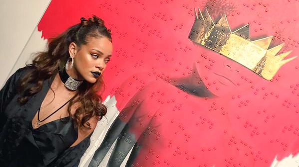 Rihanna uncovered her new album 'ANTI&#039 and the cover art in Los Angeles